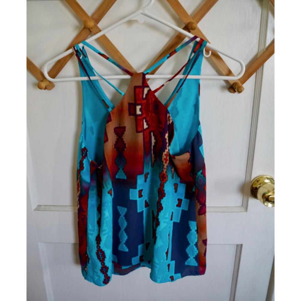 Patterned Top - Picture 2 of 5